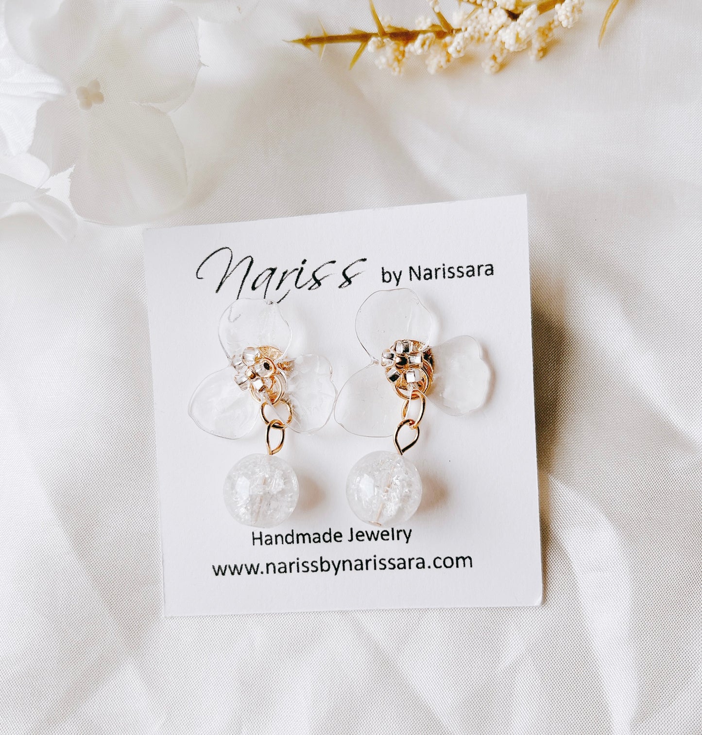 Flower_Clear_Resin_Bead_Dangle_Earrings