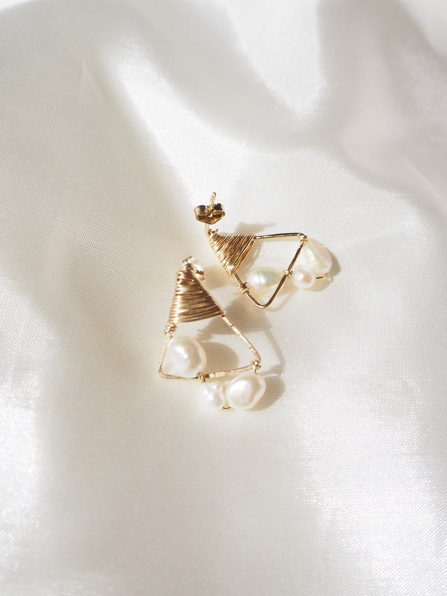 Triangle 14K Gold Filled Wire Freshwater Pearls Stud Earrings